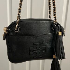 Tory Burch double strap black crossbody (black)